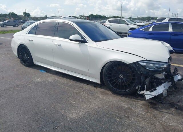 2022 MERCEDES-BENZ S-Class