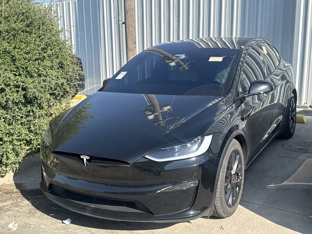 2025 TESLA Model X