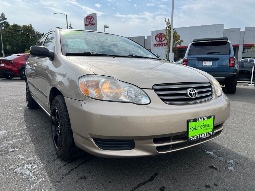 2004 TOYOTA Corolla