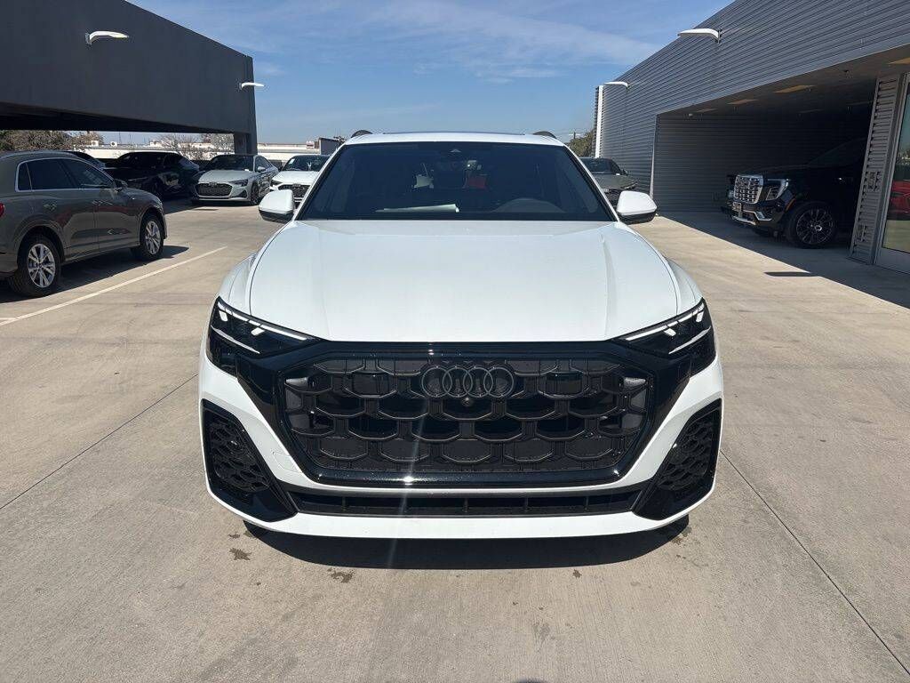 2026 Audi Q8