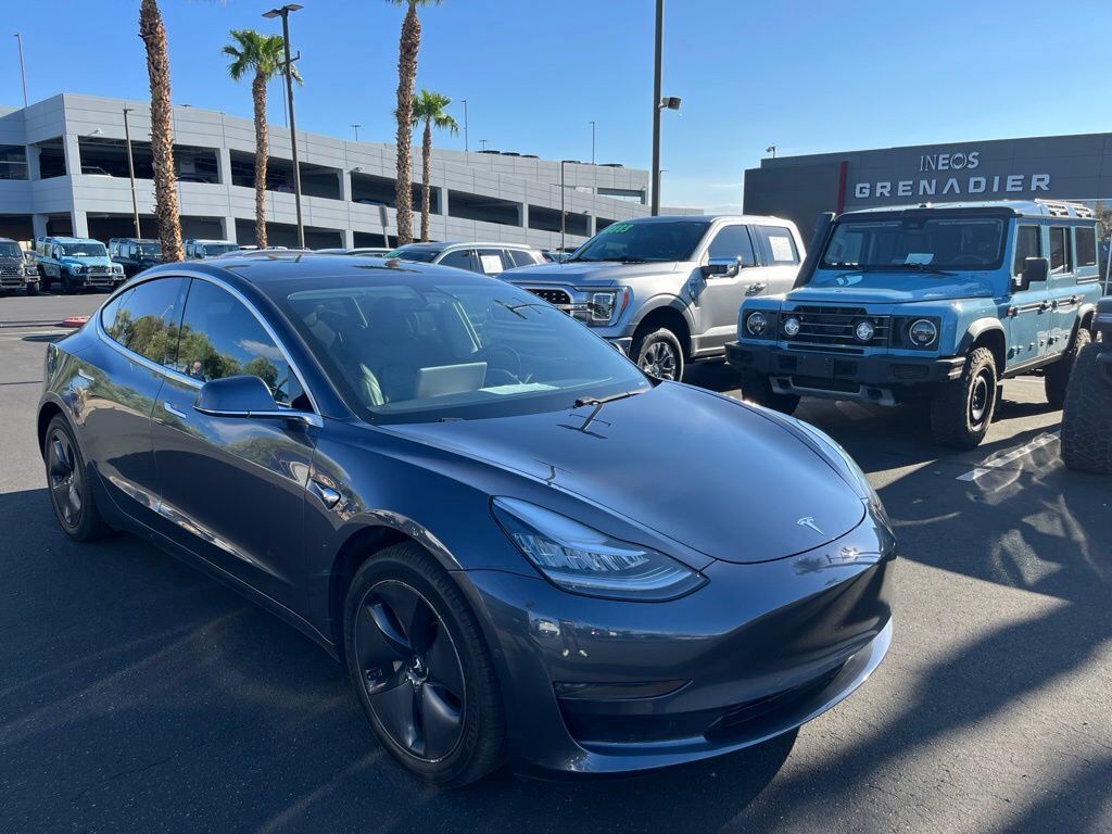 2020 TESLA Model 3