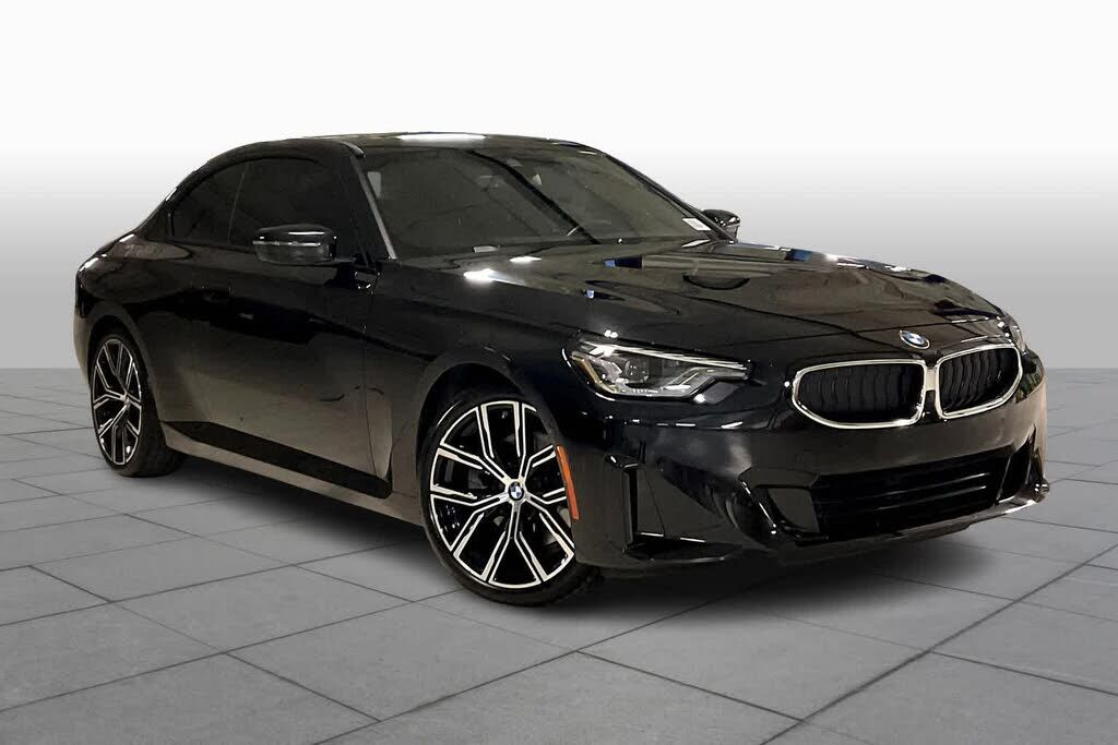 2024 BMW 230i