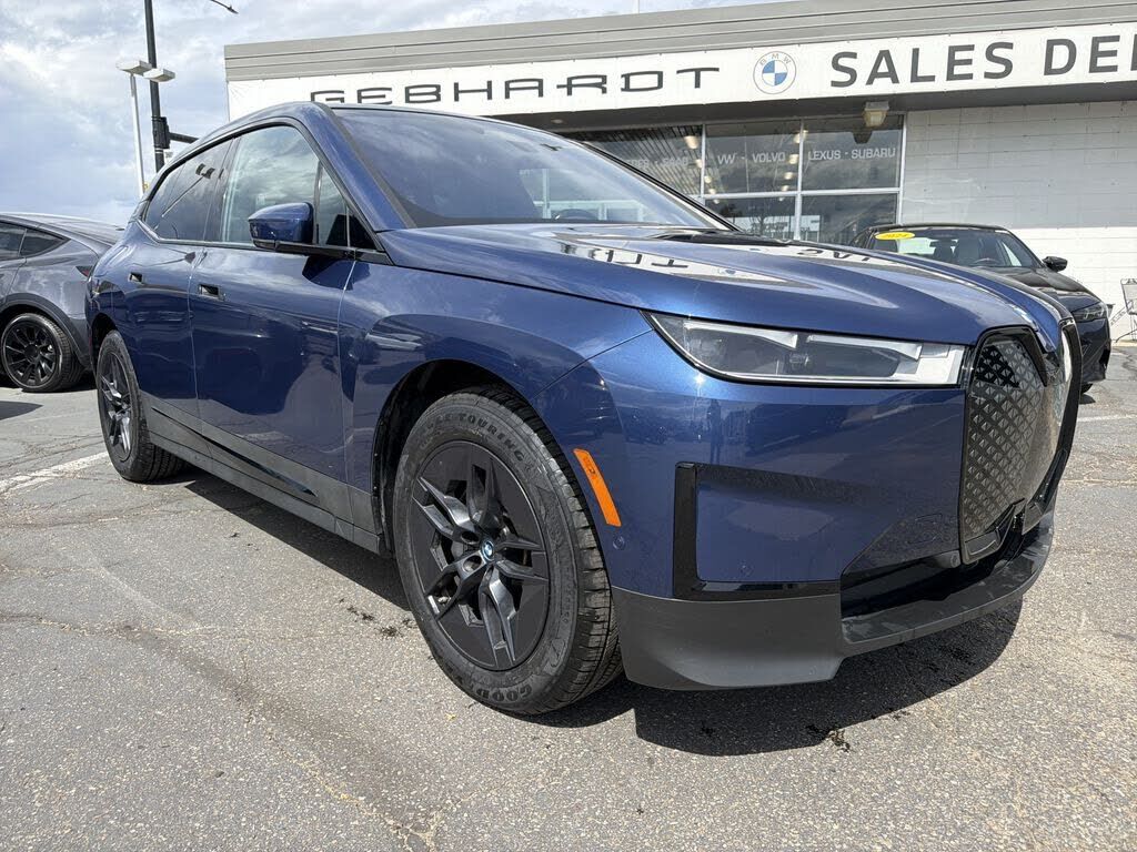 2024 BMW iX