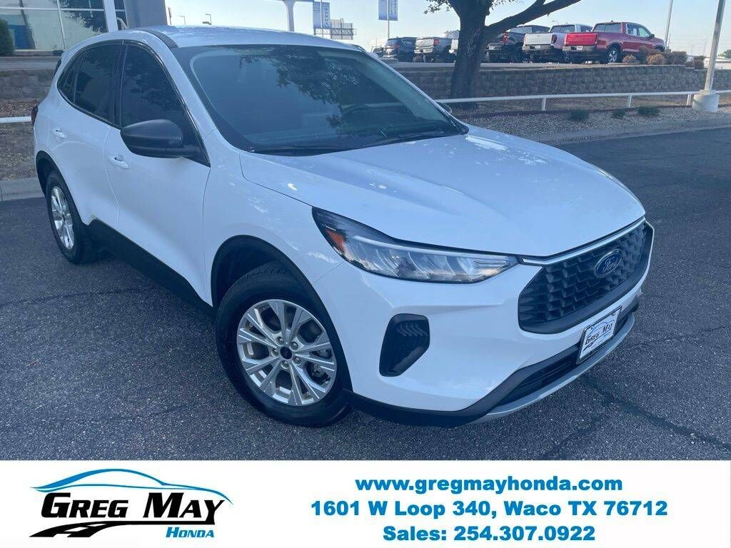 2024 FORD Escape