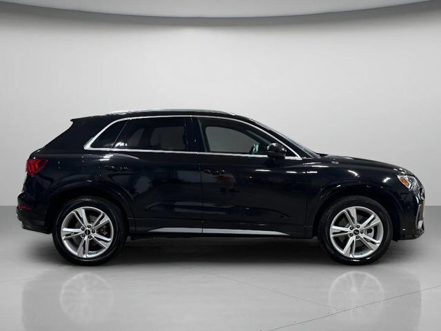 2022 Audi Q3