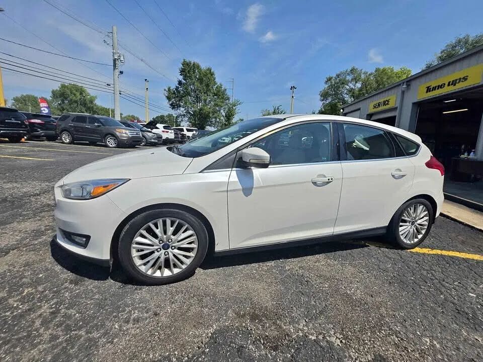 2017 FORD Focus