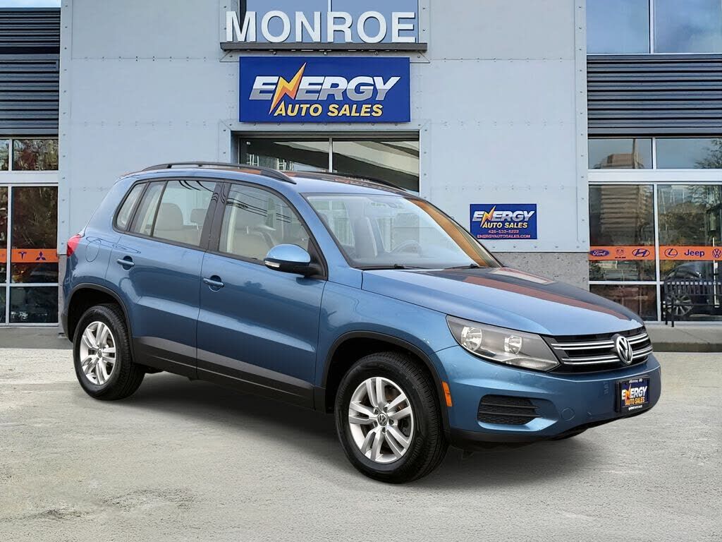 2017 VOLKSWAGEN Tiguan