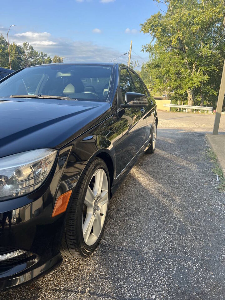 2011 MERCEDES-BENZ C-Class