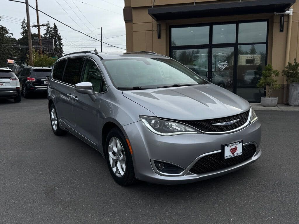 2020 CHRYSLER Pacifica