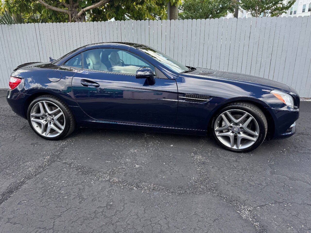 2014 Mercedes-Benz SLK-Class