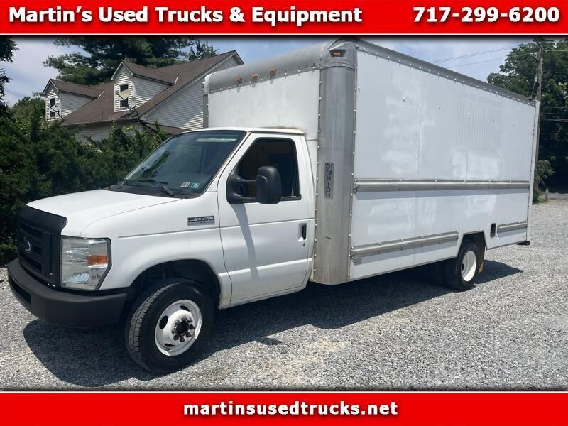 2012 FORD E-350