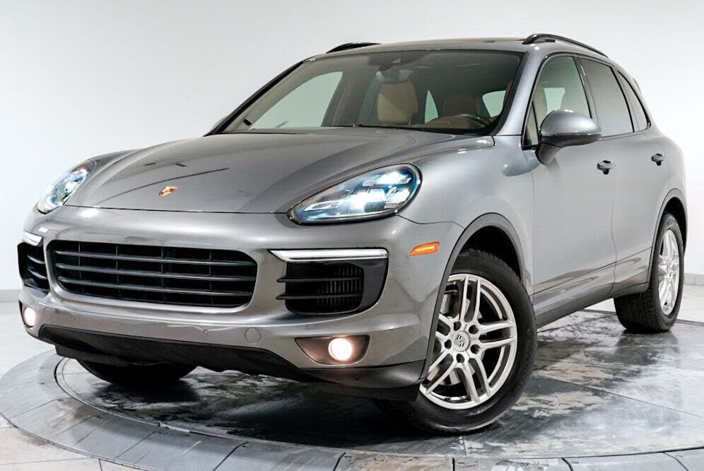 2017 PORSCHE Cayenne