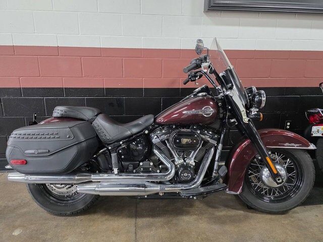 2018 HARLEY DAVIDSON FLHCS / Heritage Classic 114