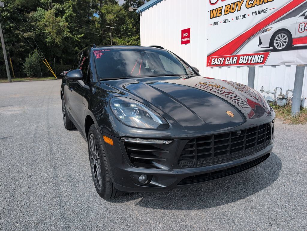 2018 PORSCHE Macan