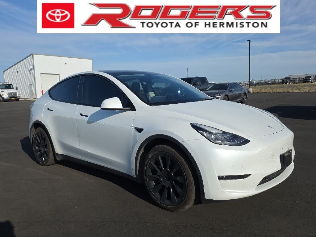 2022 TESLA Model Y