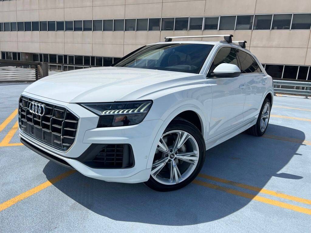2023 AUDI Q8