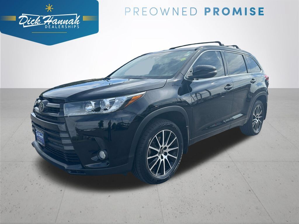 2017 TOYOTA Highlander