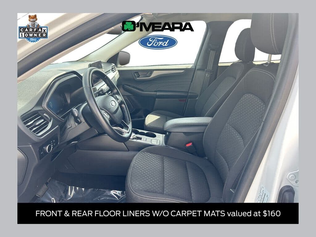 2024 FORD Escape