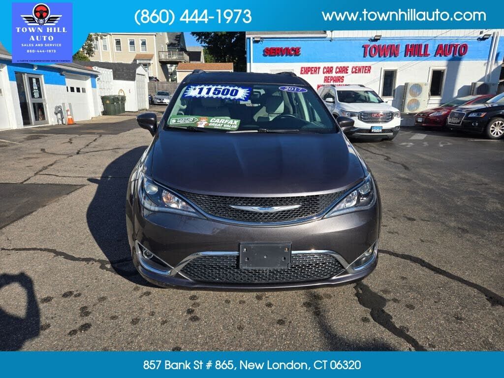 2017 CHRYSLER Pacifica