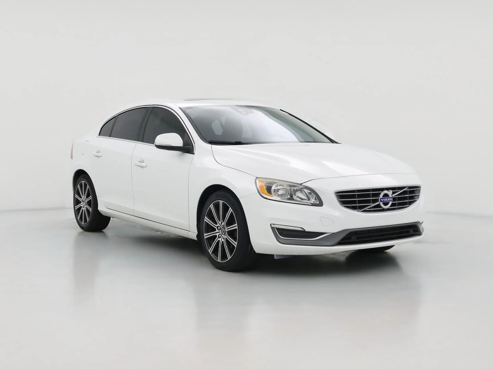 2017 VOLVO S60