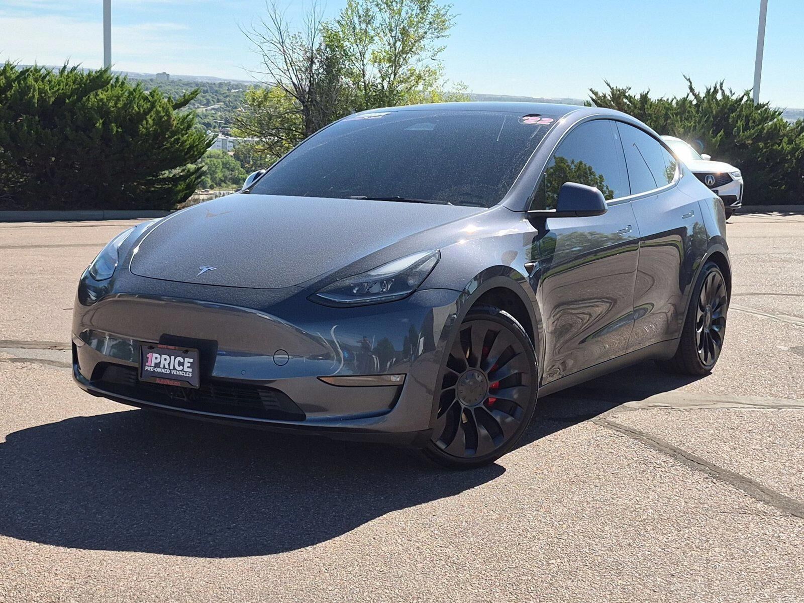 2022 TESLA Model Y
