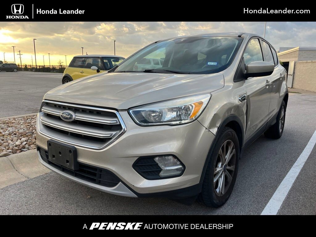 2017 FORD Escape