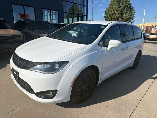 2019 CHRYSLER Pacifica