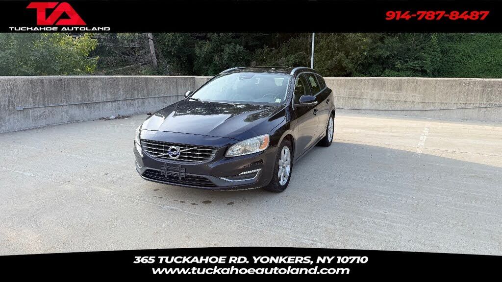 2017 VOLVO V60