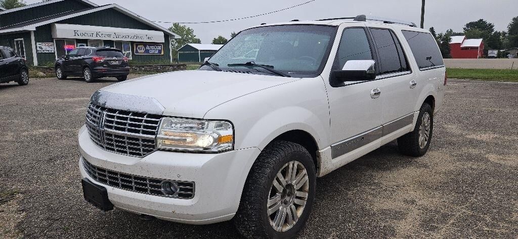 2011 LINCOLN Navigator