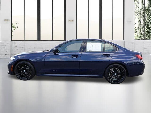 2023 BMW 330i
