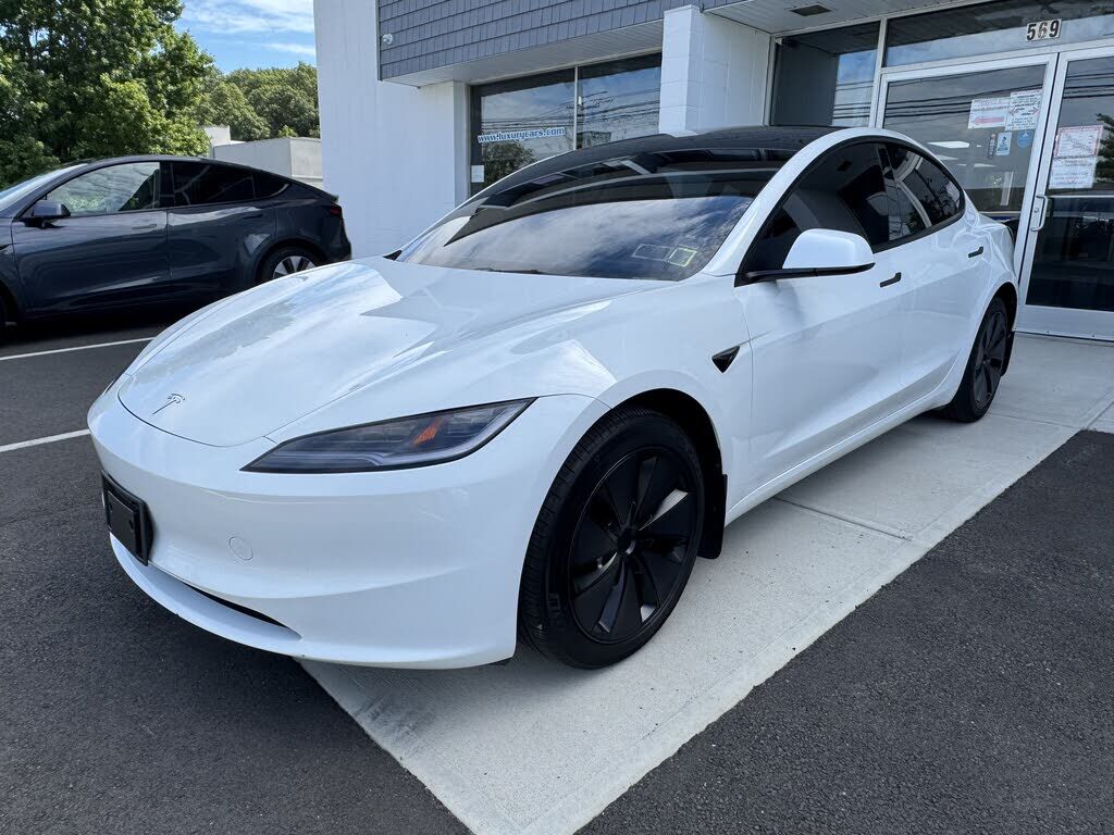 2024 TESLA Model 3