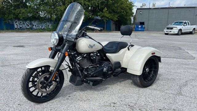 2023 HARLEY DAVIDSON FLRT / Freewheeler
