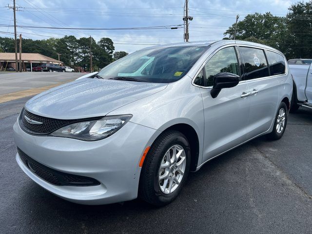 2024 CHRYSLER Voyager