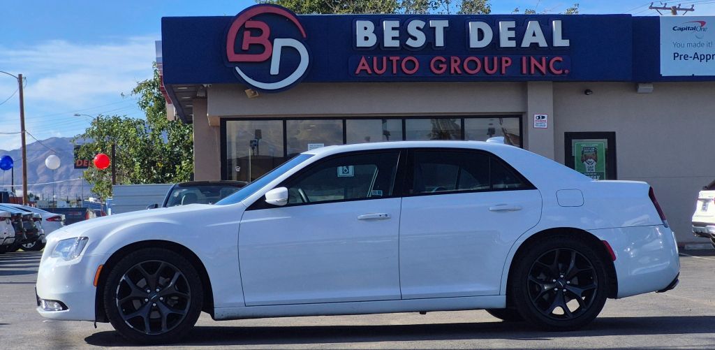 2023 CHRYSLER 300