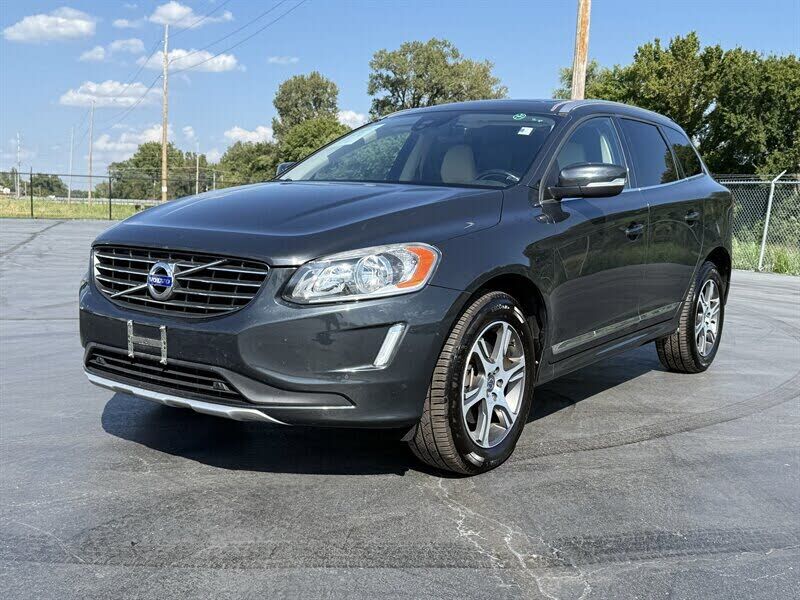 2015 VOLVO XC60