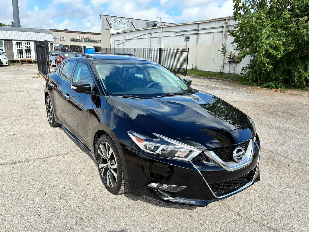 2017 NISSAN Maxima