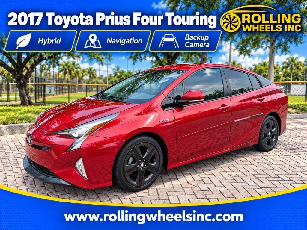 2017 TOYOTA PRIUS