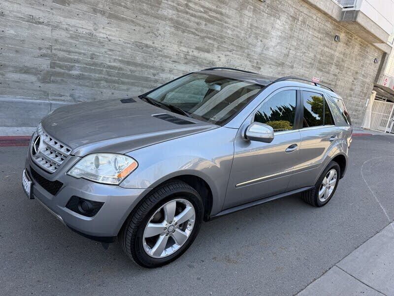 2010 MERCEDES-BENZ M-Class