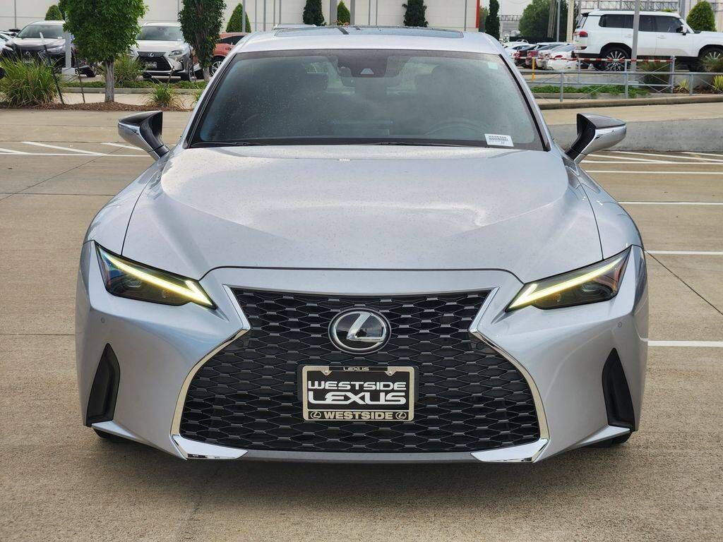 2023 Lexus IS