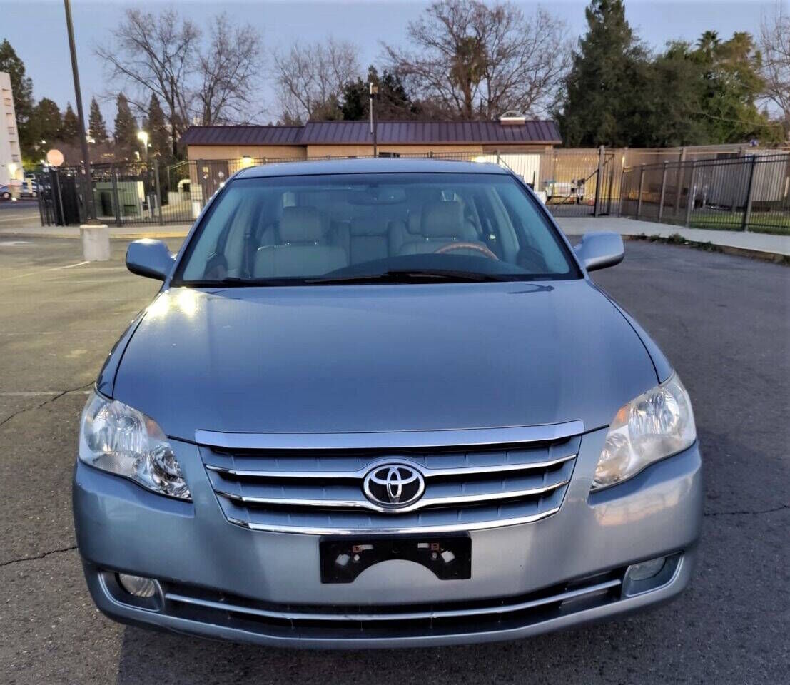 2006 TOYOTA Avalon