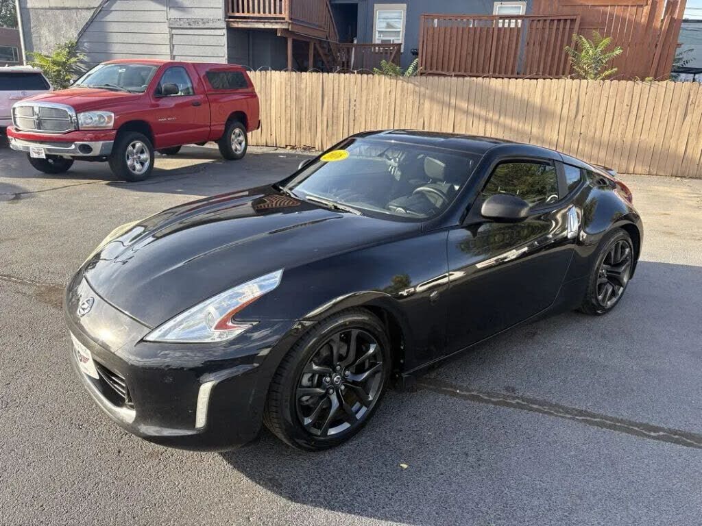 2016 NISSAN 370Z
