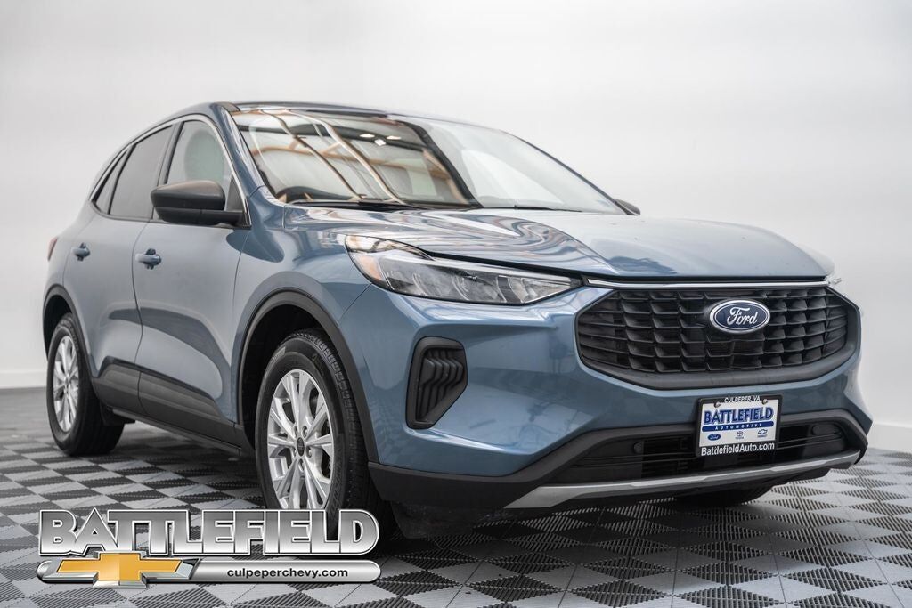 2024 FORD Escape