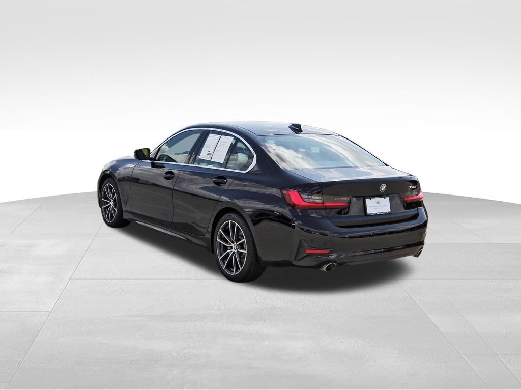 2022 BMW 330i