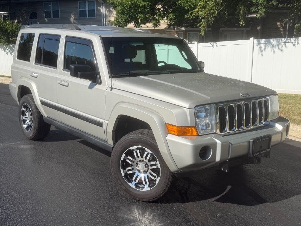 2008 JEEP Commander