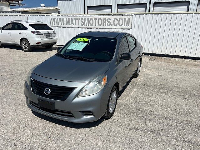 2012 NISSAN Versa