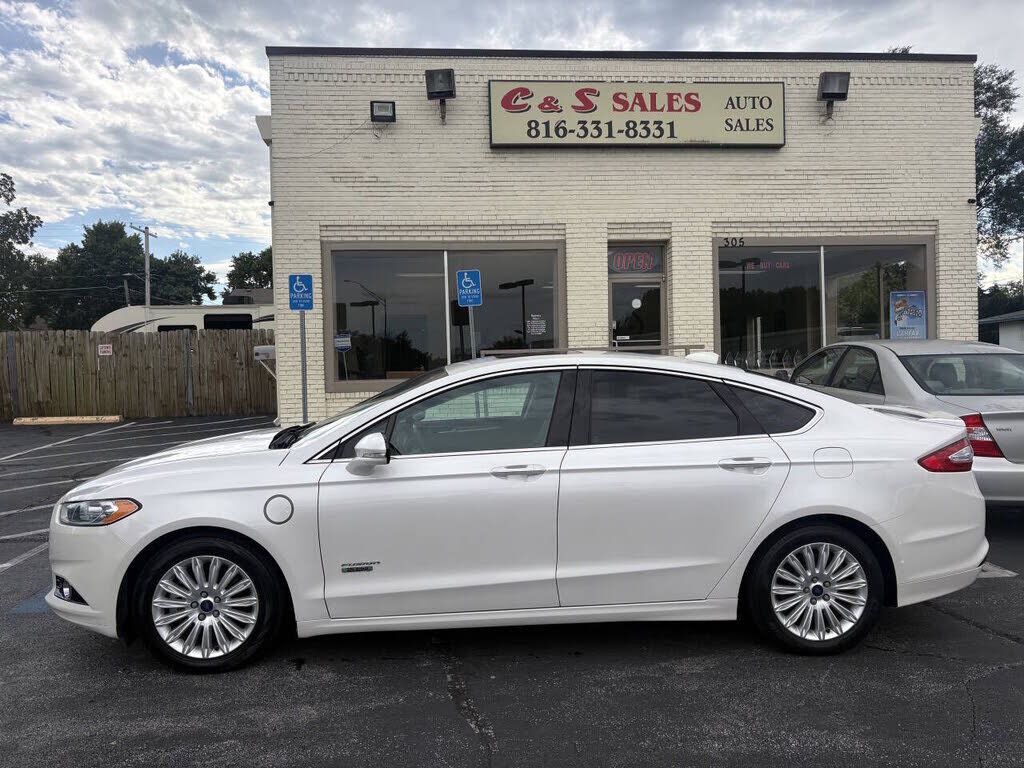 2013 FORD Fusion