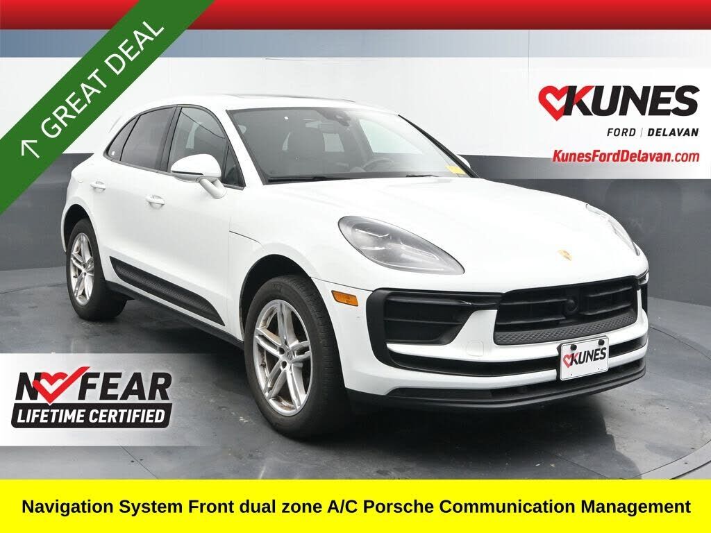 2024 PORSCHE Macan