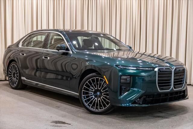 2027 BMW 740i