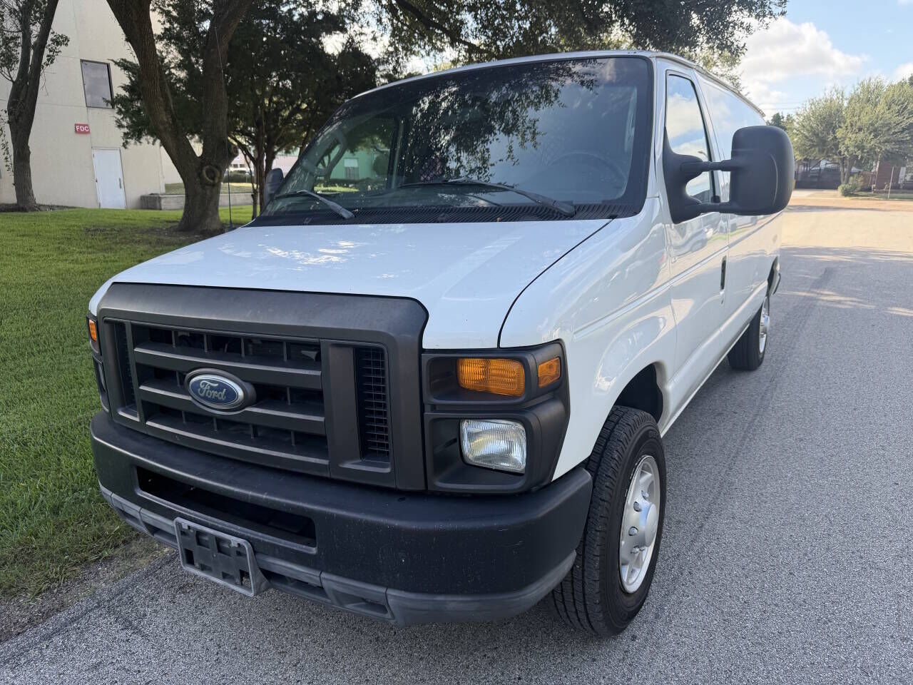 2011 FORD E-150