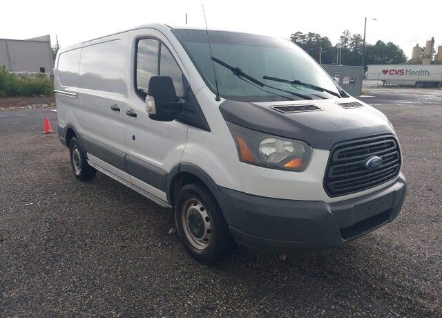 2015 FORD Transit